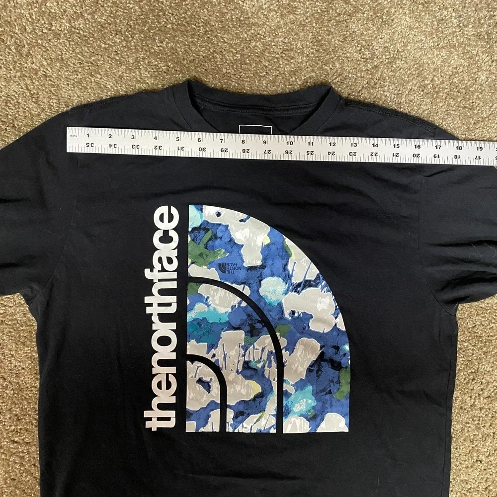 The North Face Black Graphic T-Shirt Mens Medium Large Front Logo Outdoors Crew